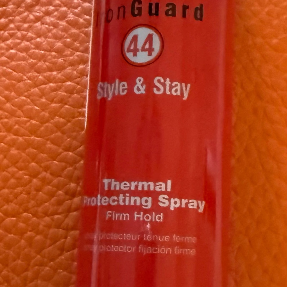 Red Thermal Protecting Spray Travel Size